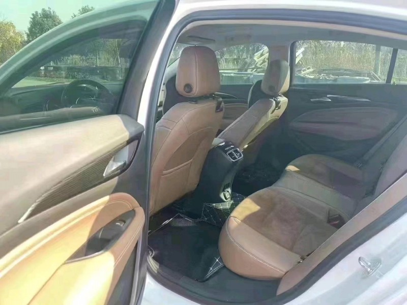 徐州20年别克君威2