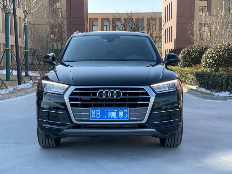 唐山19年奧迪Q59