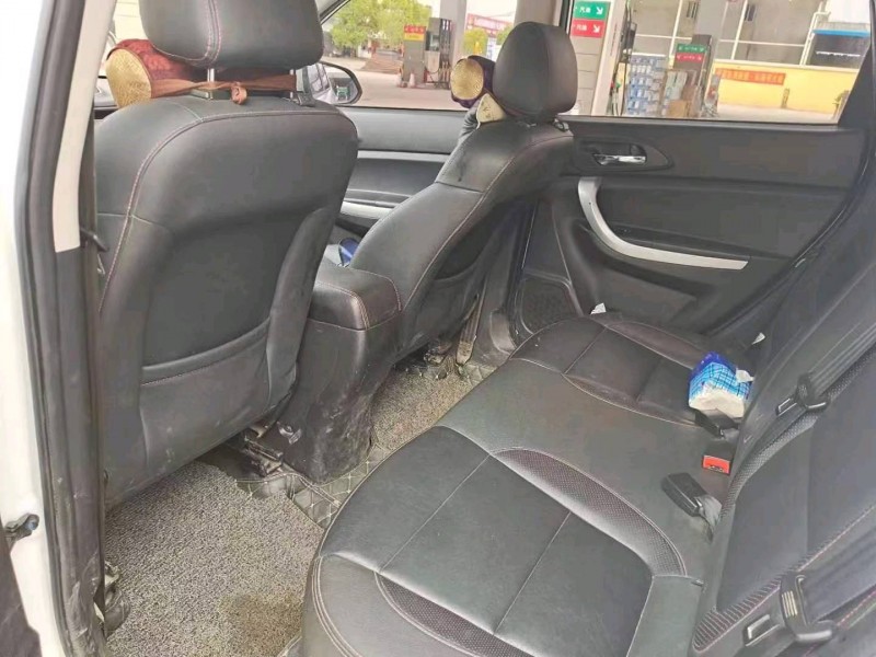 宜昌17年長安汽車CS354