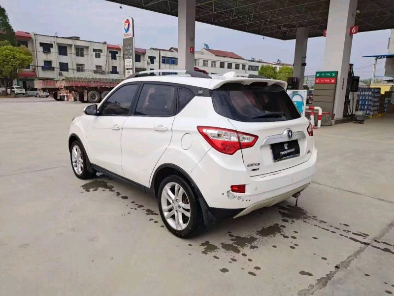 宜昌17年長安汽車CS351