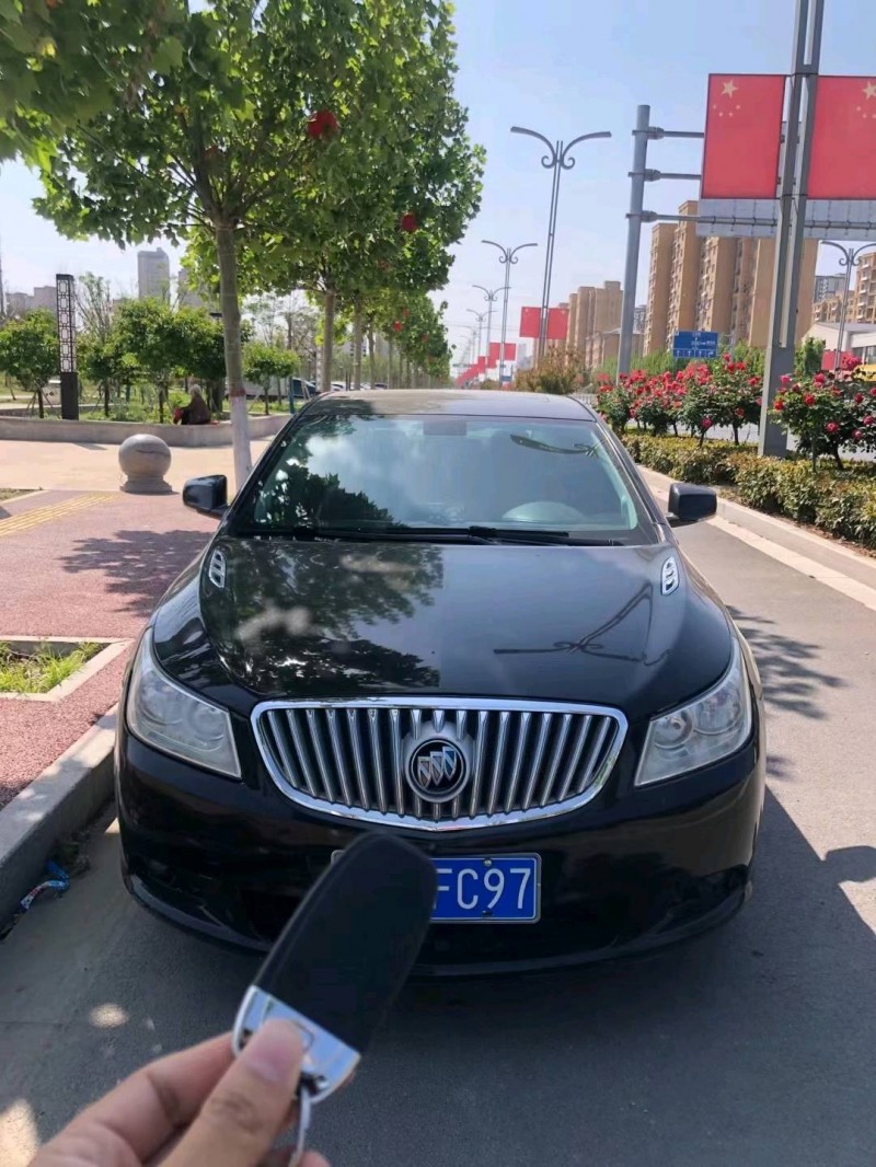 北京11年别克君越1