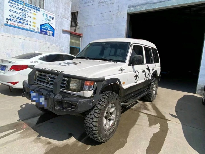 東營15年獵豹汽車黑金剛9