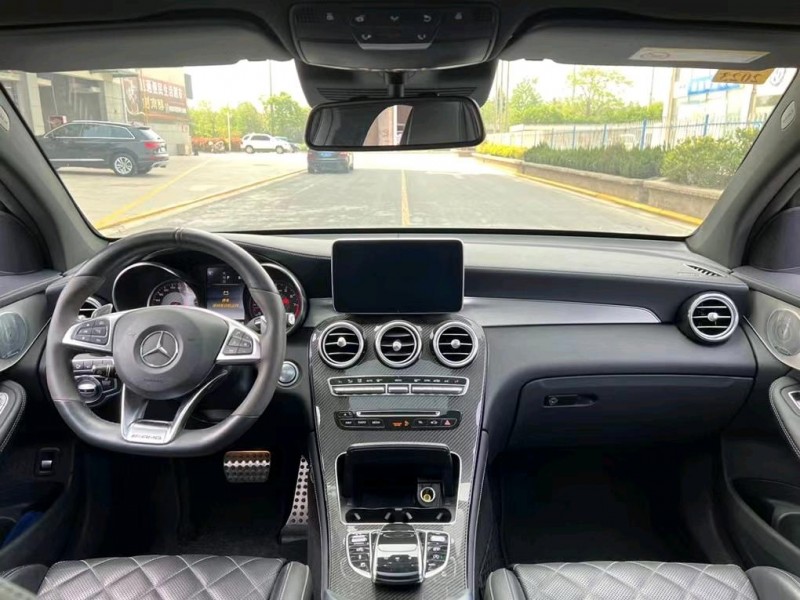 盐城19年奔驰GLC4