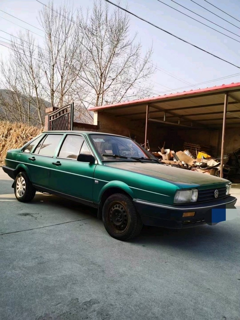 邢台12年大众桑塔纳8