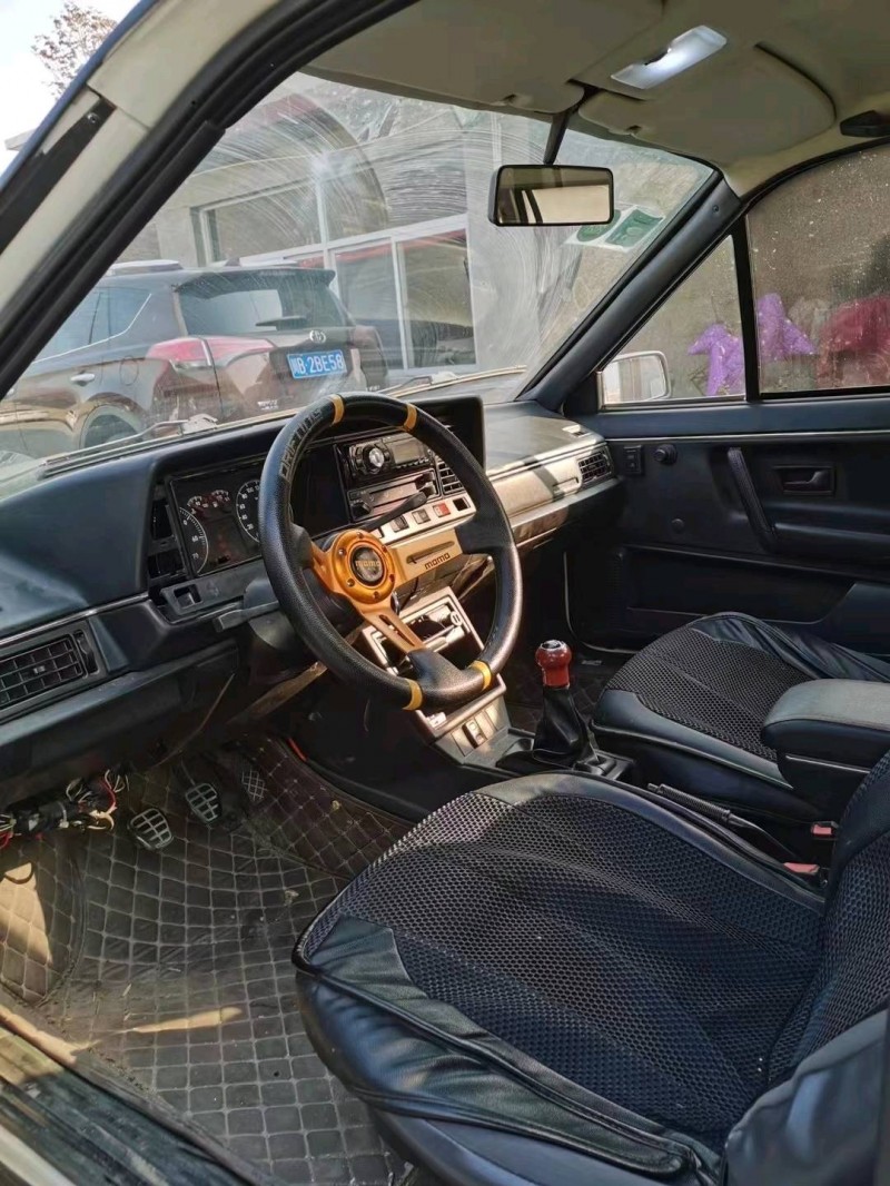 邢台12年大众桑塔纳3