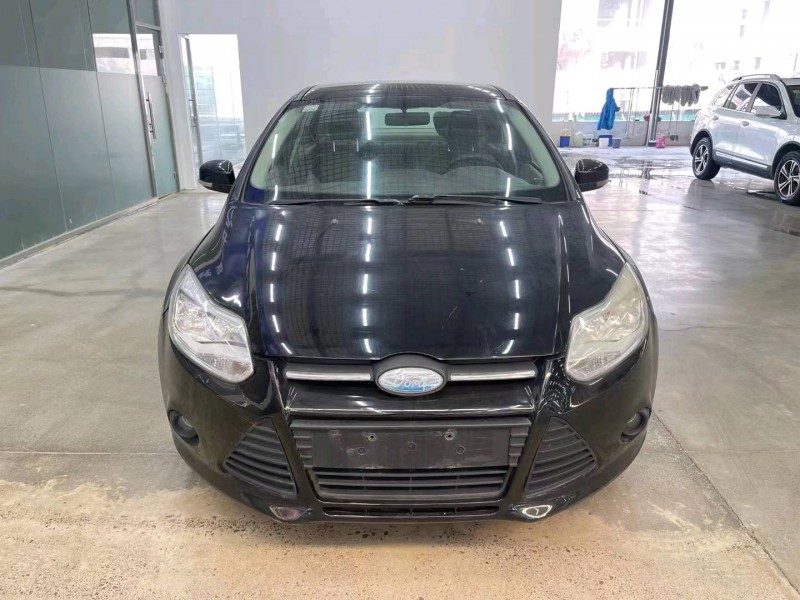 济宁13年福特福克斯9