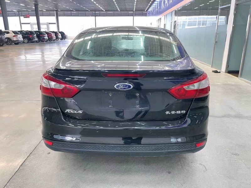 济宁13年福特福克斯1