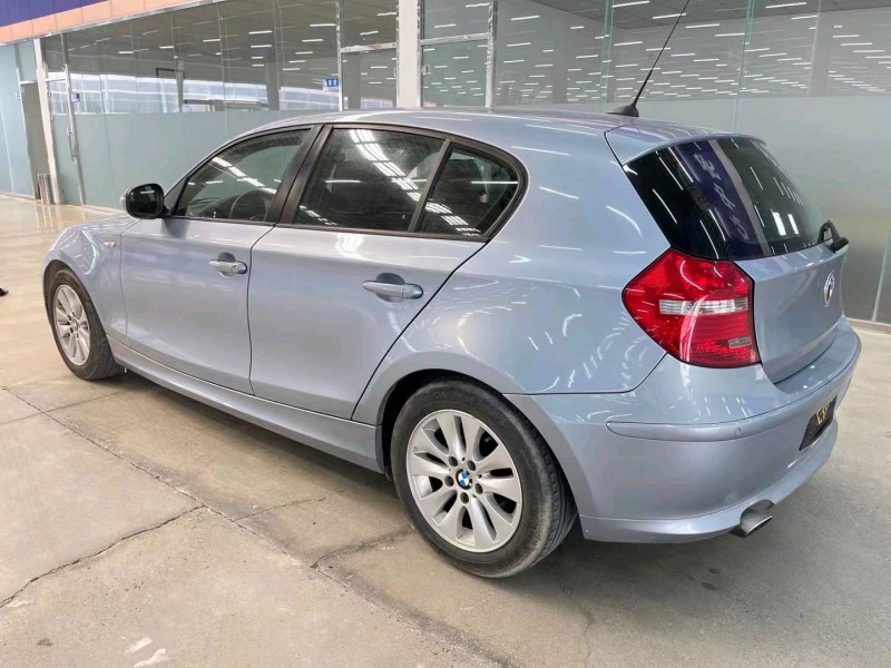 济宁11年宝马1系7