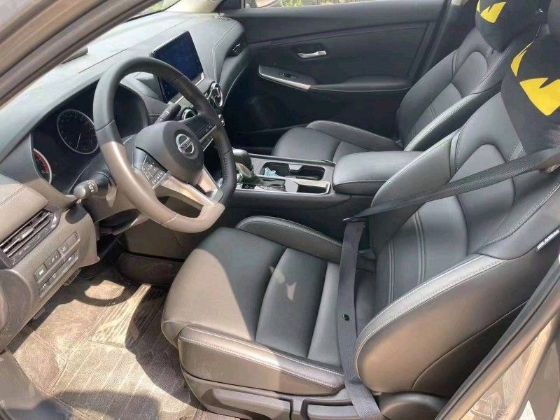桂林21年日產軒逸4