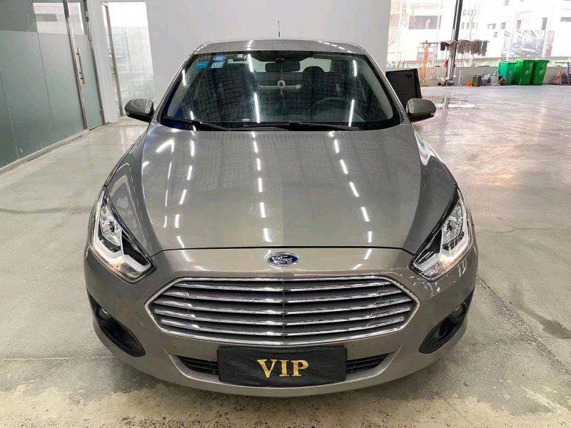 济宁16年福特福睿斯1