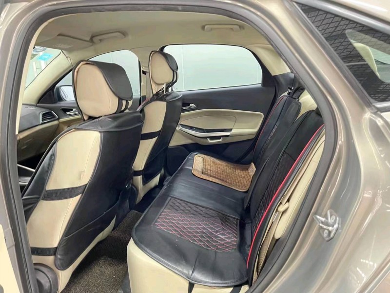 济宁16年福特福睿斯6