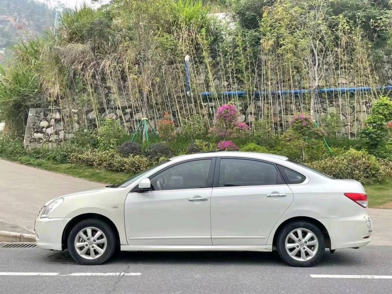 廣州16年日產軒逸6