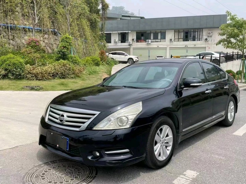 廣州11年日產天籟3