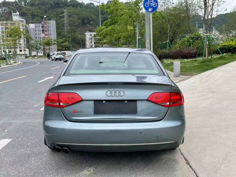 廣州11年奧迪A4L5