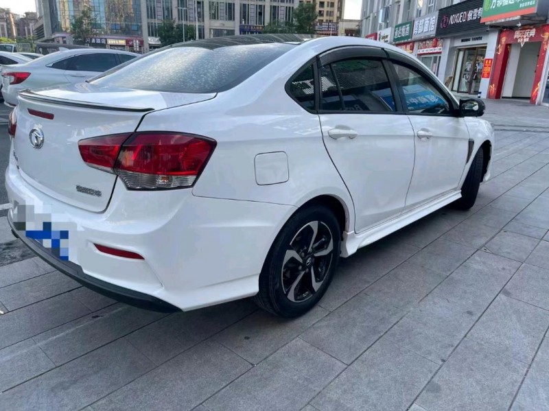 重慶17年東南汽車V5菱致3