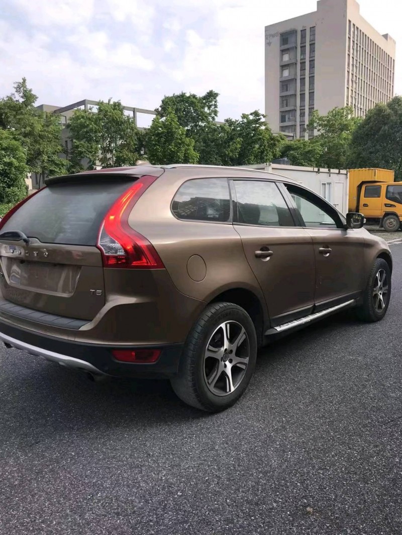 嘉興12年沃爾沃XC606