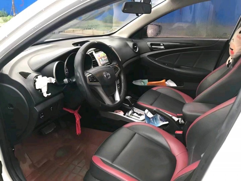南寧15年長安汽車逸動8