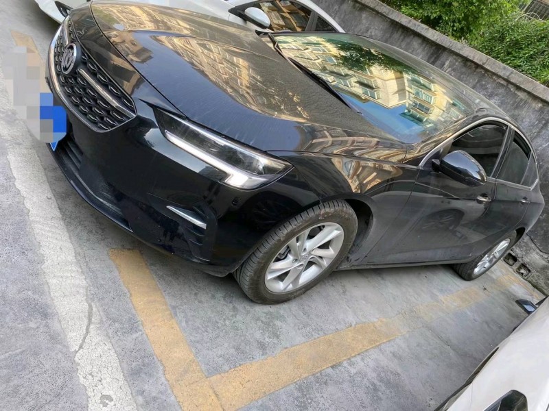 北京21年别克君威3