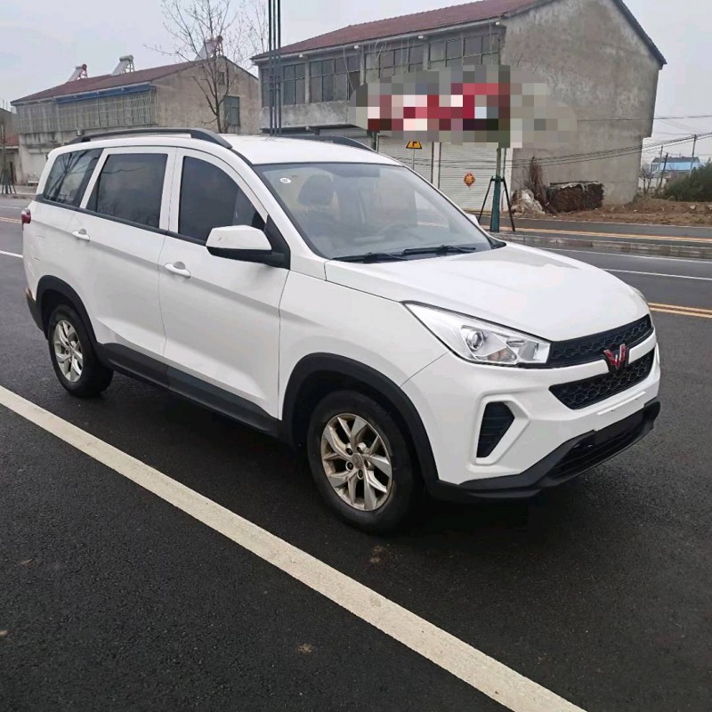 徐州18年五菱汽车宏光S33