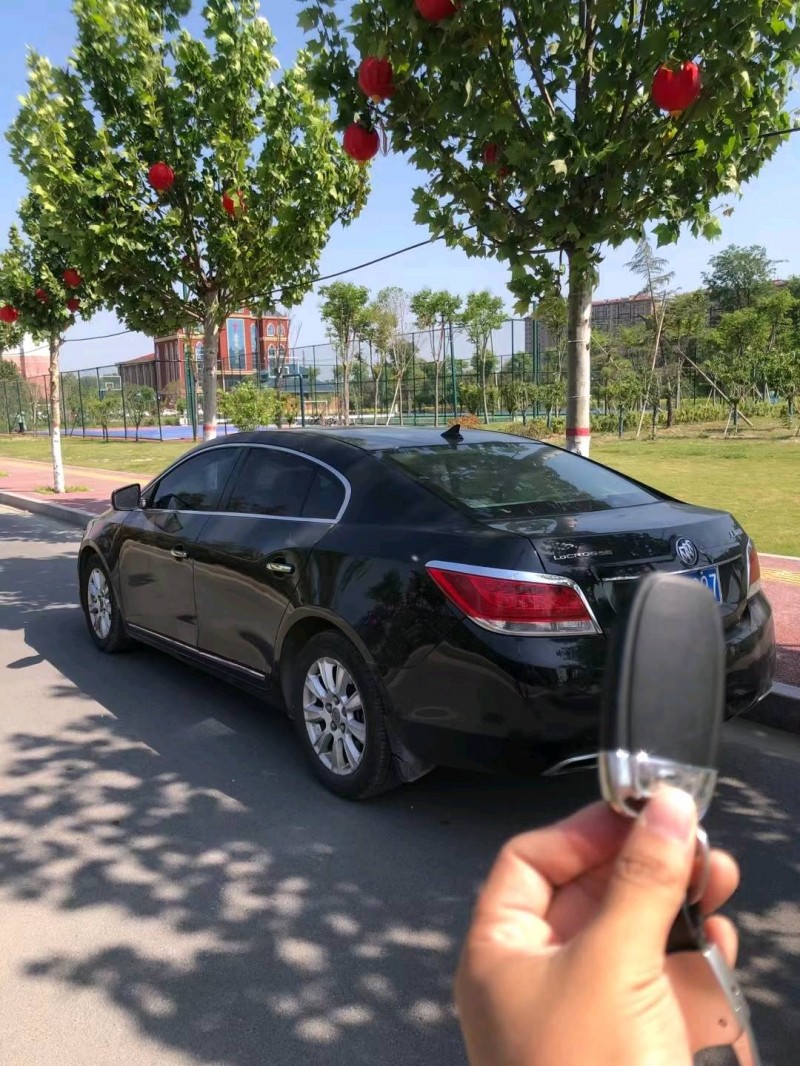 北京11年别克君越9