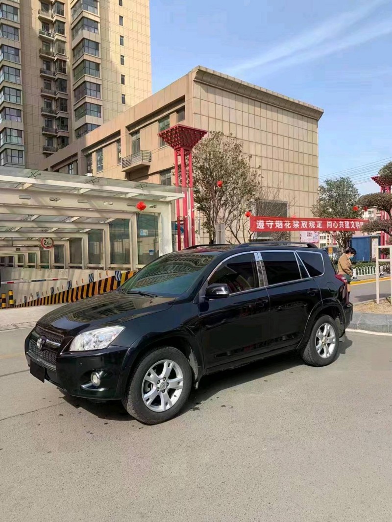 棗莊12年豐田RAV42
