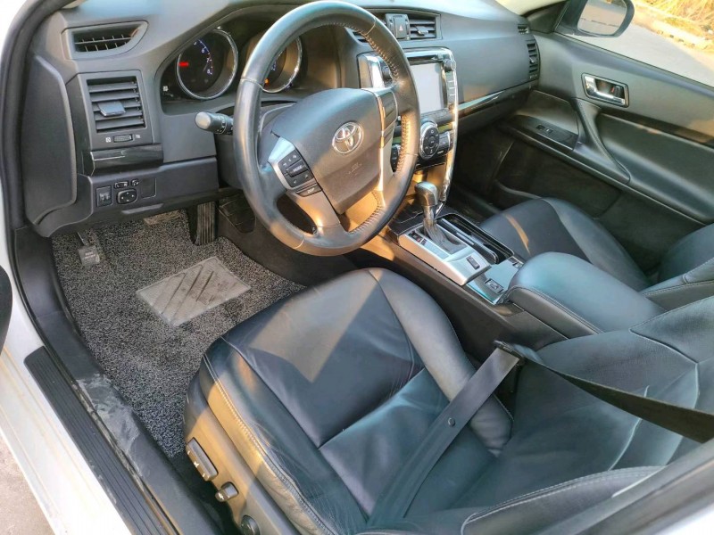 徐州13年丰田锐志9