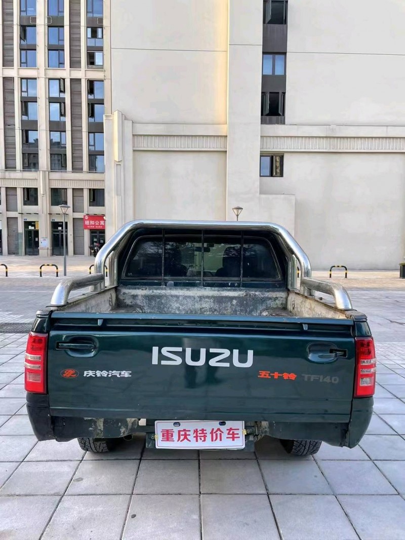 廈門17年五十鈴皮卡1