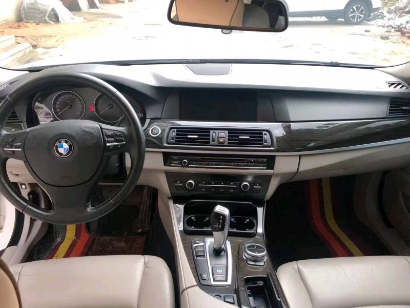 北京13年宝马5系4