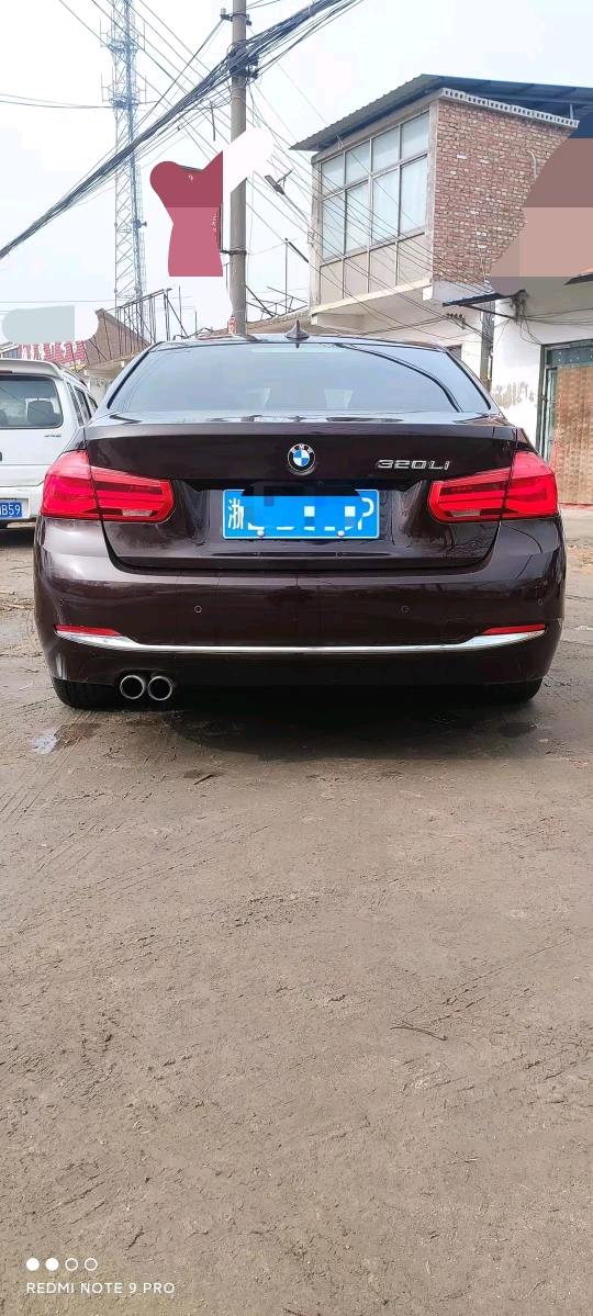 北京17年宝马3系8