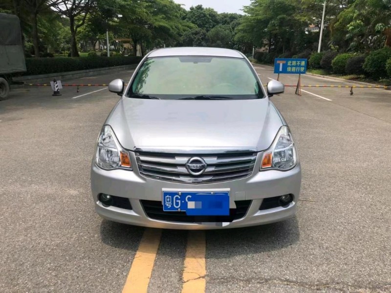汕頭17年日產軒逸1