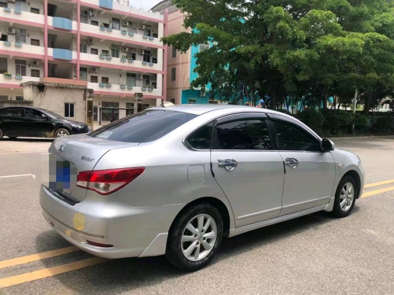 汕頭17年日產軒逸9