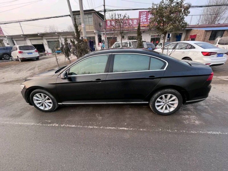 北京17年大众迈腾5