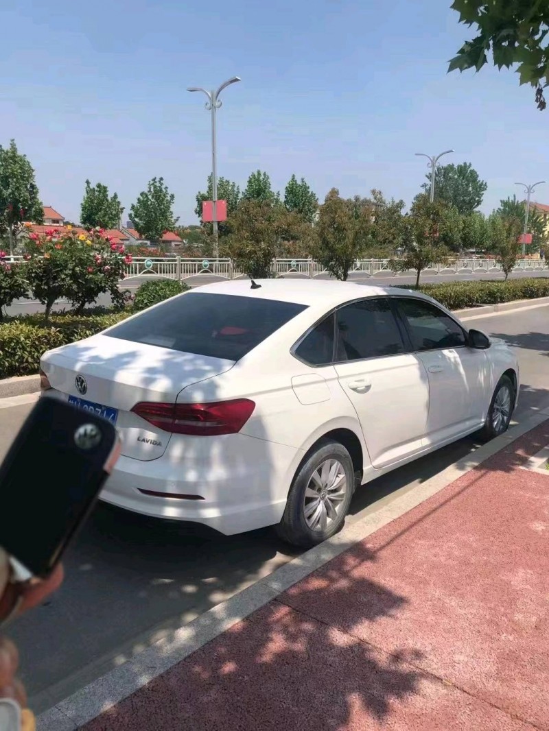 北京18年大众朗逸4