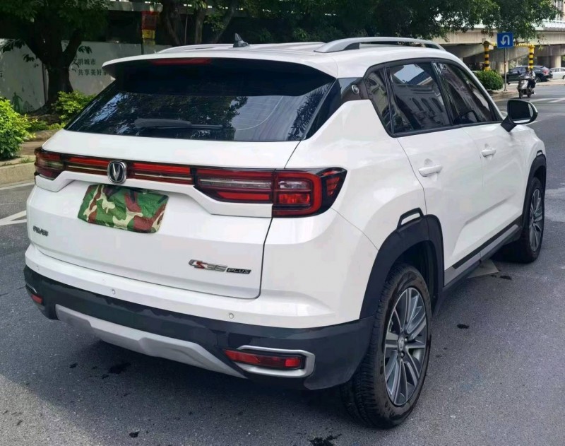 深圳21年長安汽車CS359