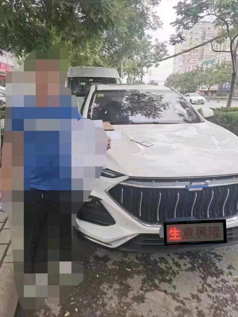 珠海21年長安汽車歐尚1