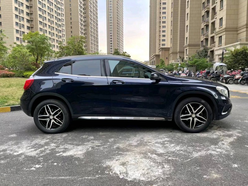 徐州15年奔驰GLA7