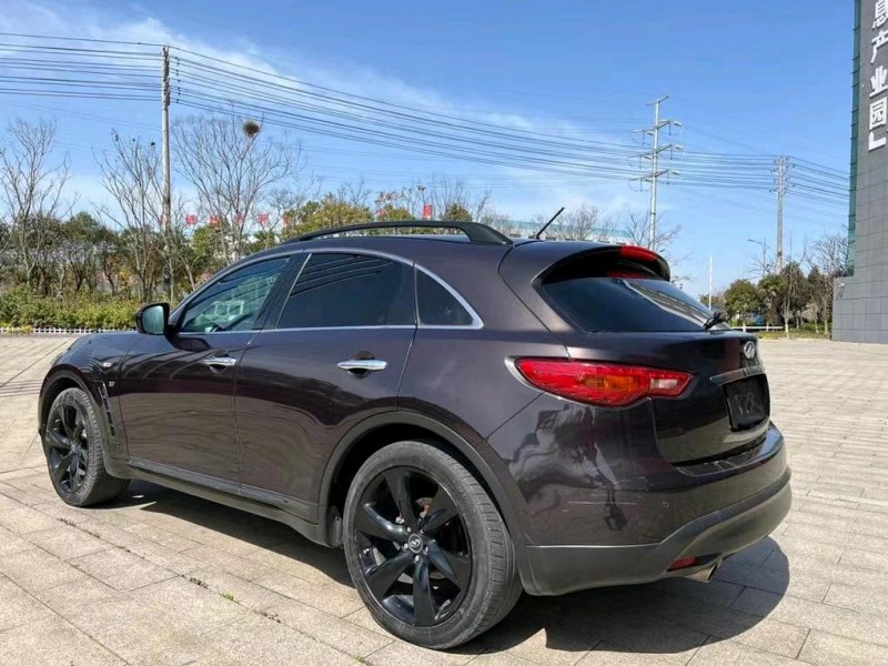 鹽城17年英菲尼迪QX708