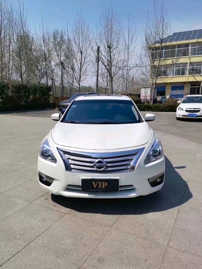 東營13年日產天籟1