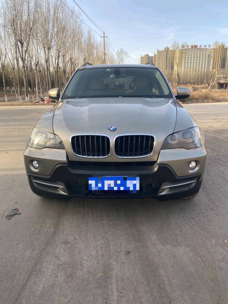 呂梁08年寶馬X51