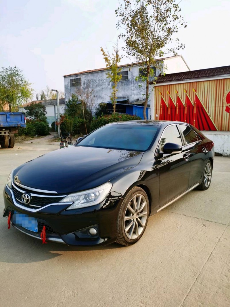 徐州14年丰田锐志9