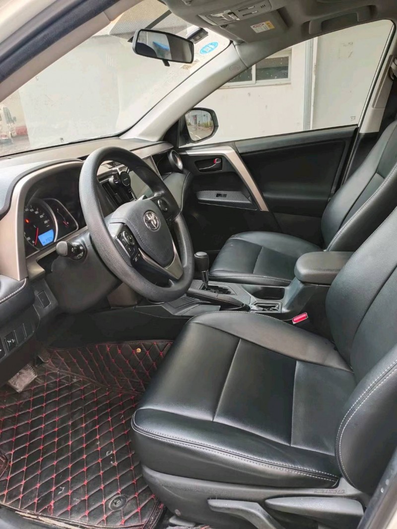 徐州16年丰田RAV4荣放1