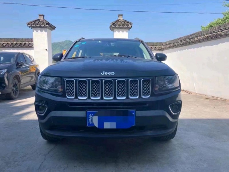 金華18年Jeep指南者9
