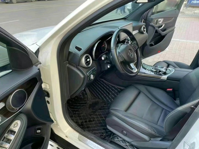 北京19年奔驰GLC3