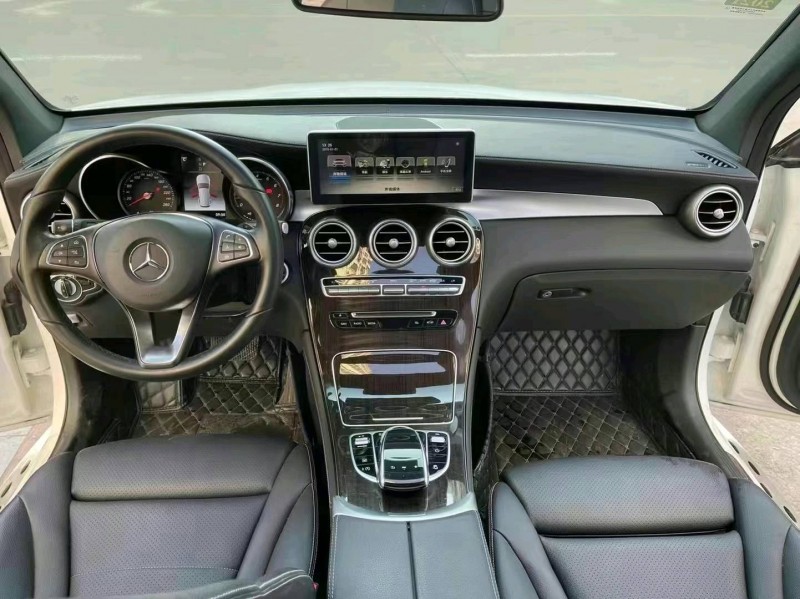 北京19年奔驰GLC2