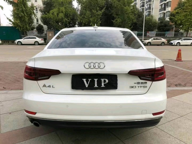 北京19年奥迪A4L9