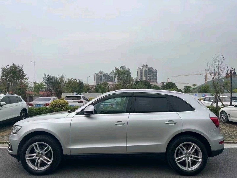 中山15年奧迪Q53