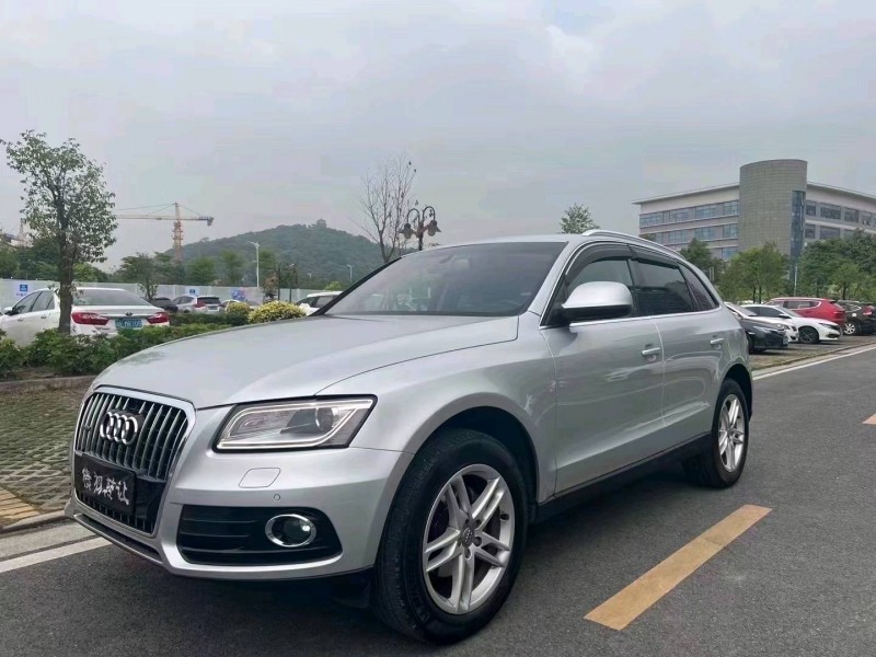 中山15年奧迪Q52