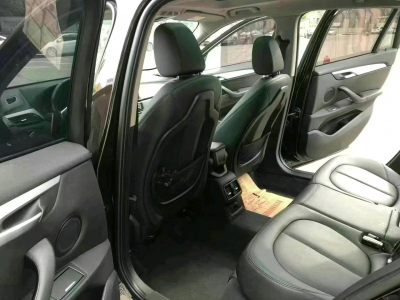 北京17年宝马X14