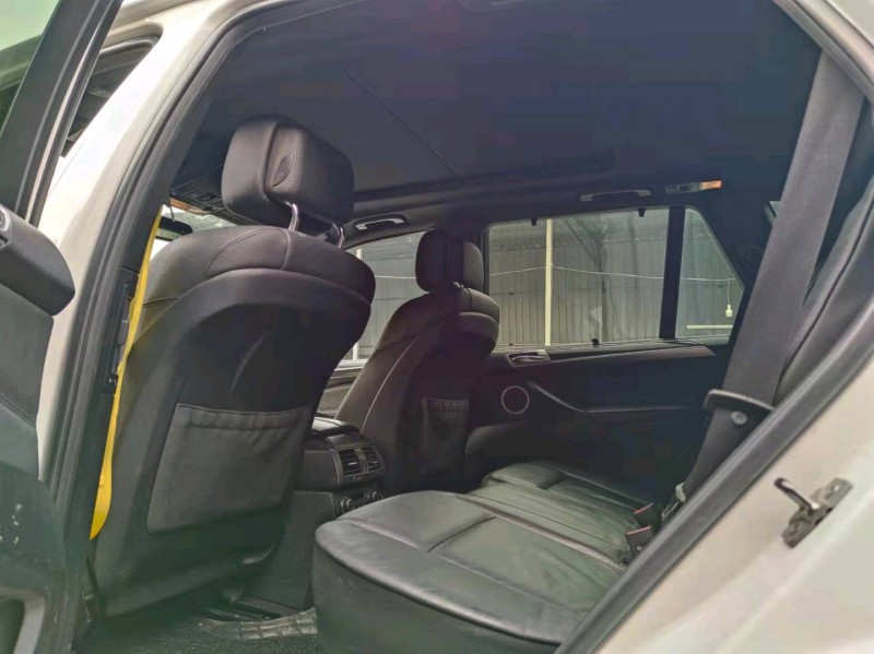 北京12年宝马X55