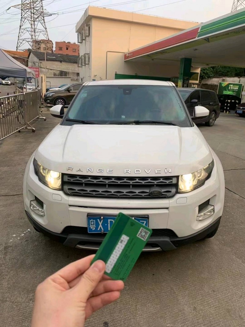 汕頭14年路虎極光1